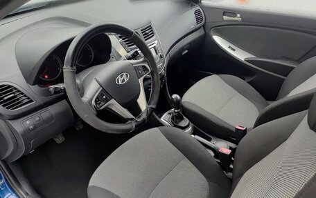 Hyundai Solaris II рестайлинг, 2013 год, 657 300 рублей, 20 фотография