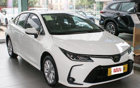 Toyota Corolla, 2025 год, 2 300 000 рублей, 2 фотография