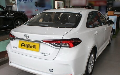 Toyota Corolla, 2025 год, 2 300 000 рублей, 5 фотография