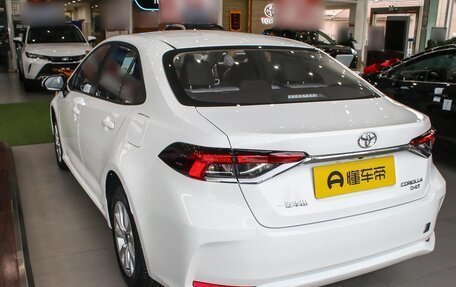 Toyota Corolla, 2025 год, 2 300 000 рублей, 7 фотография