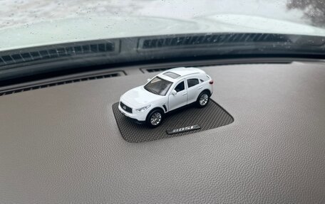 Infiniti FX II, 2013 год, 2 100 000 рублей, 14 фотография