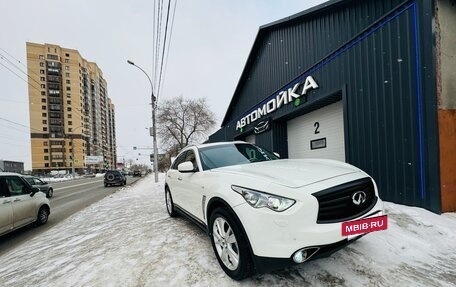 Infiniti FX II, 2013 год, 2 100 000 рублей, 28 фотография