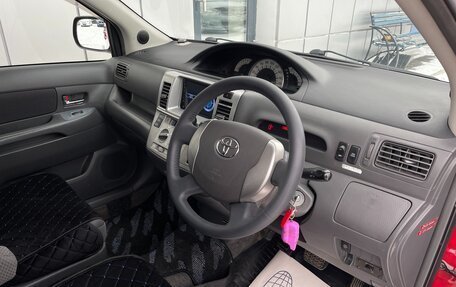Toyota Raum II, 2003 год, 597 000 рублей, 14 фотография