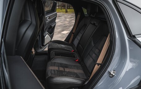 Porsche Cayenne III, 2022 год, 18 000 000 рублей, 14 фотография