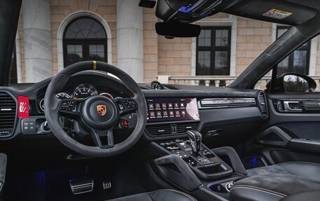 Porsche Cayenne III, 2022 год, 18 000 000 рублей, 19 фотография