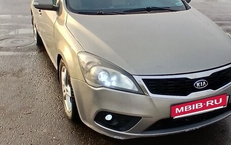 KIA cee'd I рестайлинг, 2010 год, 600 000 рублей, 2 фотография