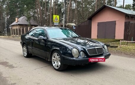 Mercedes-Benz CLK-Класс, 2000 год, 270 000 рублей, 3 фотография