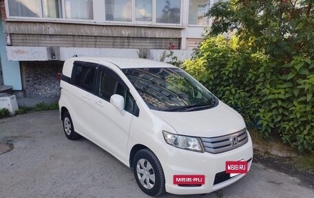 Honda Freed I, 2012 год, 1 280 000 рублей, 2 фотография