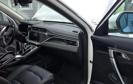 Geely Atlas, 2022 год, 2 100 000 рублей, 21 фотография