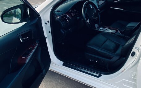 Toyota Camry, 2013 год, 1 570 000 рублей, 9 фотография