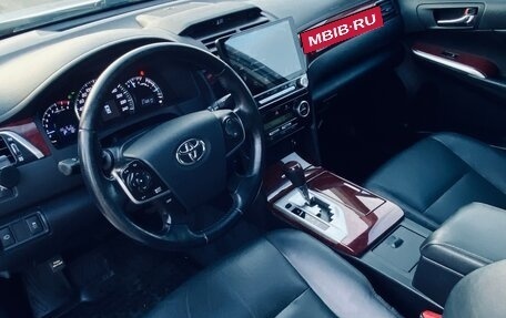 Toyota Camry, 2013 год, 1 570 000 рублей, 6 фотография