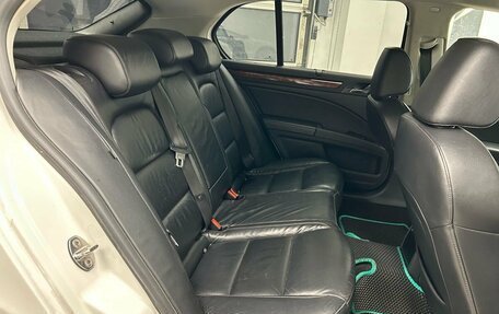 Skoda Superb III рестайлинг, 2011 год, 989 900 рублей, 13 фотография