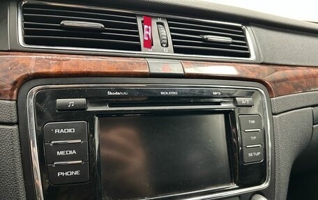 Skoda Superb III рестайлинг, 2011 год, 989 900 рублей, 15 фотография