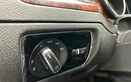 Skoda Superb III рестайлинг, 2011 год, 989 900 рублей, 22 фотография