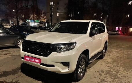 Toyota Land Cruiser Prado 150 рестайлинг 2, 2017 год, 5 900 000 рублей, 1 фотография