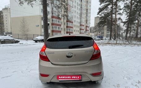 Hyundai Solaris II рестайлинг, 2012 год, 660 000 рублей, 6 фотография
