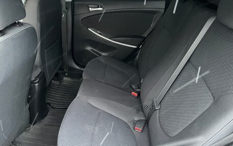 Hyundai Solaris II рестайлинг, 2012 год, 660 000 рублей, 13 фотография