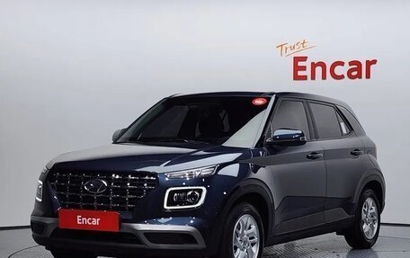 Hyundai Venue I, 2023 год, 2 090 000 рублей, 2 фотография