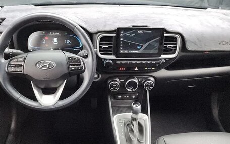 Hyundai Venue I, 2023 год, 2 090 000 рублей, 7 фотография