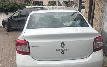 Renault Logan II, 2018 год, 620 000 рублей, 3 фотография