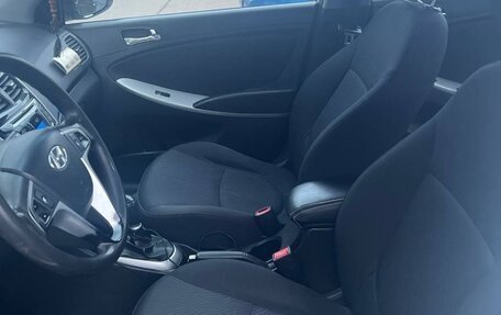 Hyundai Solaris II рестайлинг, 2011 год, 550 000 рублей, 8 фотография