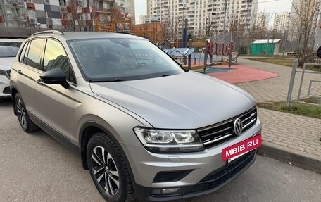 Volkswagen Tiguan II, 2019 год, 2 900 000 рублей, 2 фотография