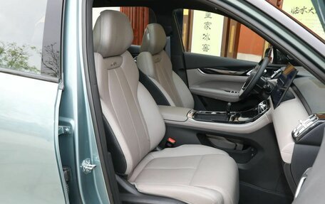 Geely Atlas, 2025 год, 3 090 000 рублей, 24 фотография