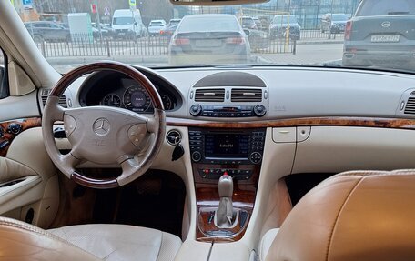 Mercedes-Benz E-Класс, 2004 год, 1 280 000 рублей, 10 фотография