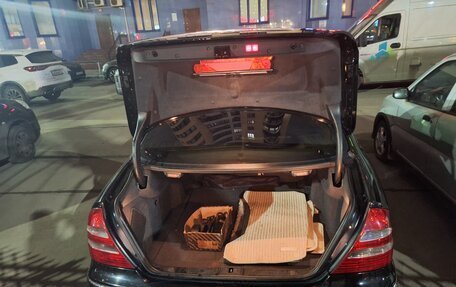 Mercedes-Benz E-Класс, 2004 год, 1 280 000 рублей, 15 фотография