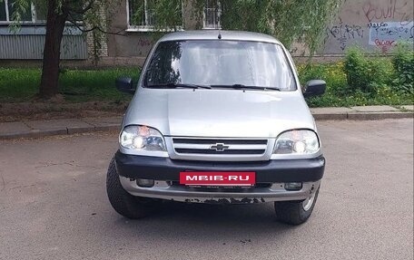 Chevrolet Niva I рестайлинг, 2004 год, 270 000 рублей, 2 фотография