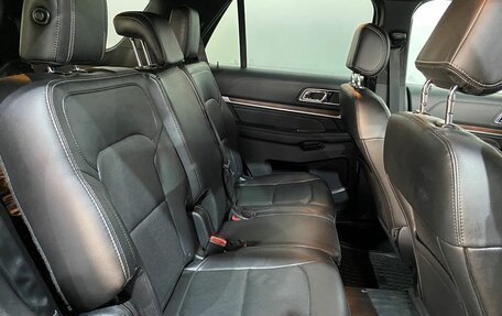 Ford Explorer VI, 2018 год, 3 350 000 рублей, 10 фотография