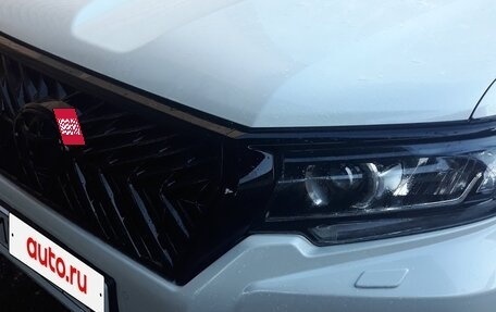 Toyota Land Cruiser Prado 150 рестайлинг 2, 2017 год, 5 900 000 рублей, 3 фотография