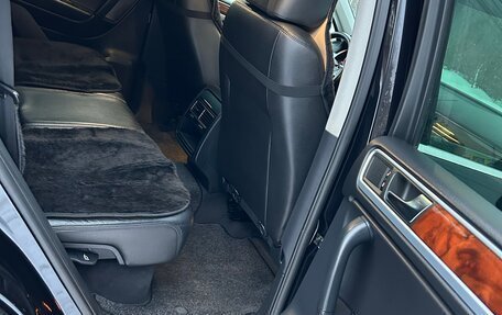 Volkswagen Touareg III, 2010 год, 2 099 999 рублей, 10 фотография