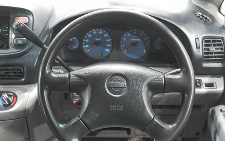 Nissan Serena II, 2000 год, 599 000 рублей, 12 фотография