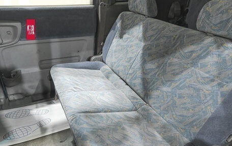 Nissan Serena II, 2000 год, 599 000 рублей, 17 фотография