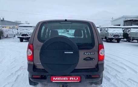 Chevrolet Niva I рестайлинг, 2018 год, 720 000 рублей, 4 фотография