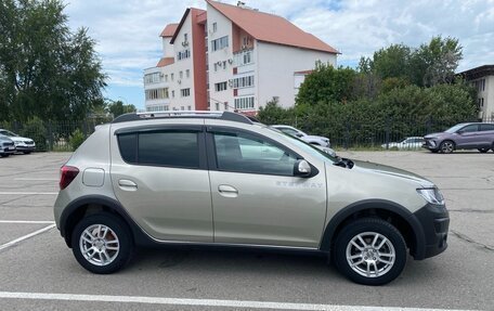 Renault Sandero II рестайлинг, 2015 год, 800 000 рублей, 3 фотография