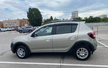 Renault Sandero II рестайлинг, 2015 год, 800 000 рублей, 2 фотография