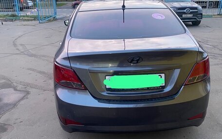 Hyundai Solaris II рестайлинг, 2015 год, 990 000 рублей, 5 фотография