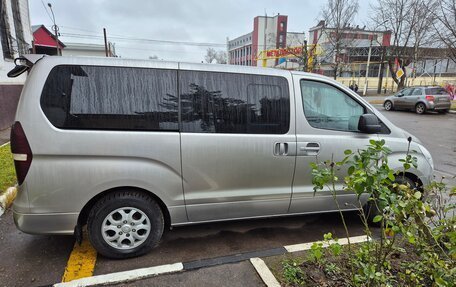 Hyundai Grand Starex Grand Starex I рестайлинг 2, 2011 год, 1 740 000 рублей, 3 фотография