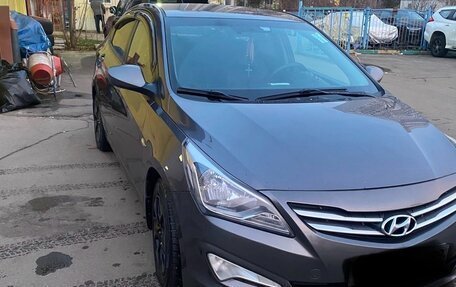 Hyundai Solaris II рестайлинг, 2015 год, 990 000 рублей, 8 фотография