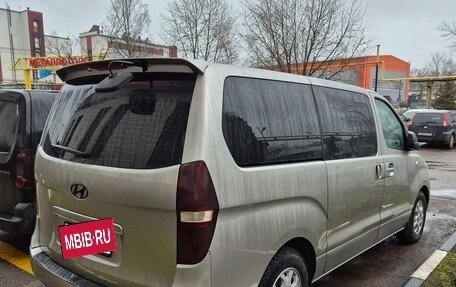 Hyundai Grand Starex Grand Starex I рестайлинг 2, 2011 год, 1 740 000 рублей, 4 фотография