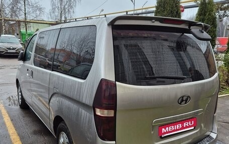 Hyundai Grand Starex Grand Starex I рестайлинг 2, 2011 год, 1 740 000 рублей, 6 фотография