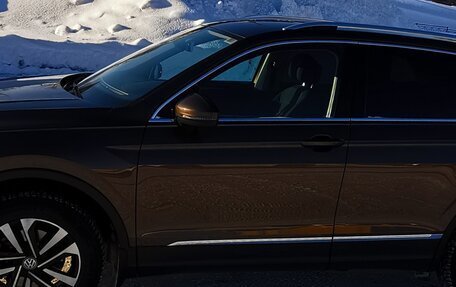 Volkswagen Tiguan II, 2019 год, 3 450 000 рублей, 3 фотография