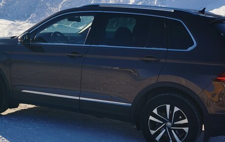 Volkswagen Tiguan II, 2019 год, 3 450 000 рублей, 4 фотография