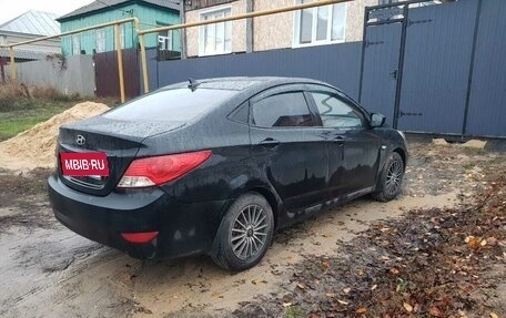 Hyundai Solaris II рестайлинг, 2011 год, 550 000 рублей, 2 фотография