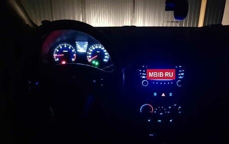 Hyundai Solaris II рестайлинг, 2011 год, 550 000 рублей, 7 фотография