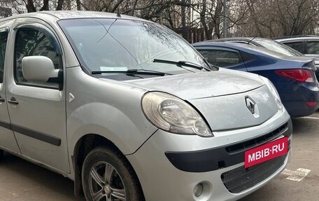 Renault Kangoo II рестайлинг, 2008 год, 650 000 рублей, 2 фотография