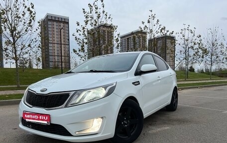 KIA Rio III рестайлинг, 2013 год, 980 000 рублей, 3 фотография