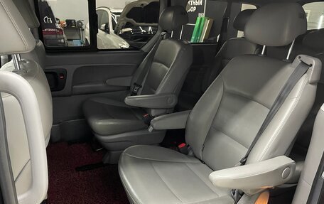 Hyundai Grand Starex Grand Starex I рестайлинг 2, 2018 год, 3 100 000 рублей, 7 фотография